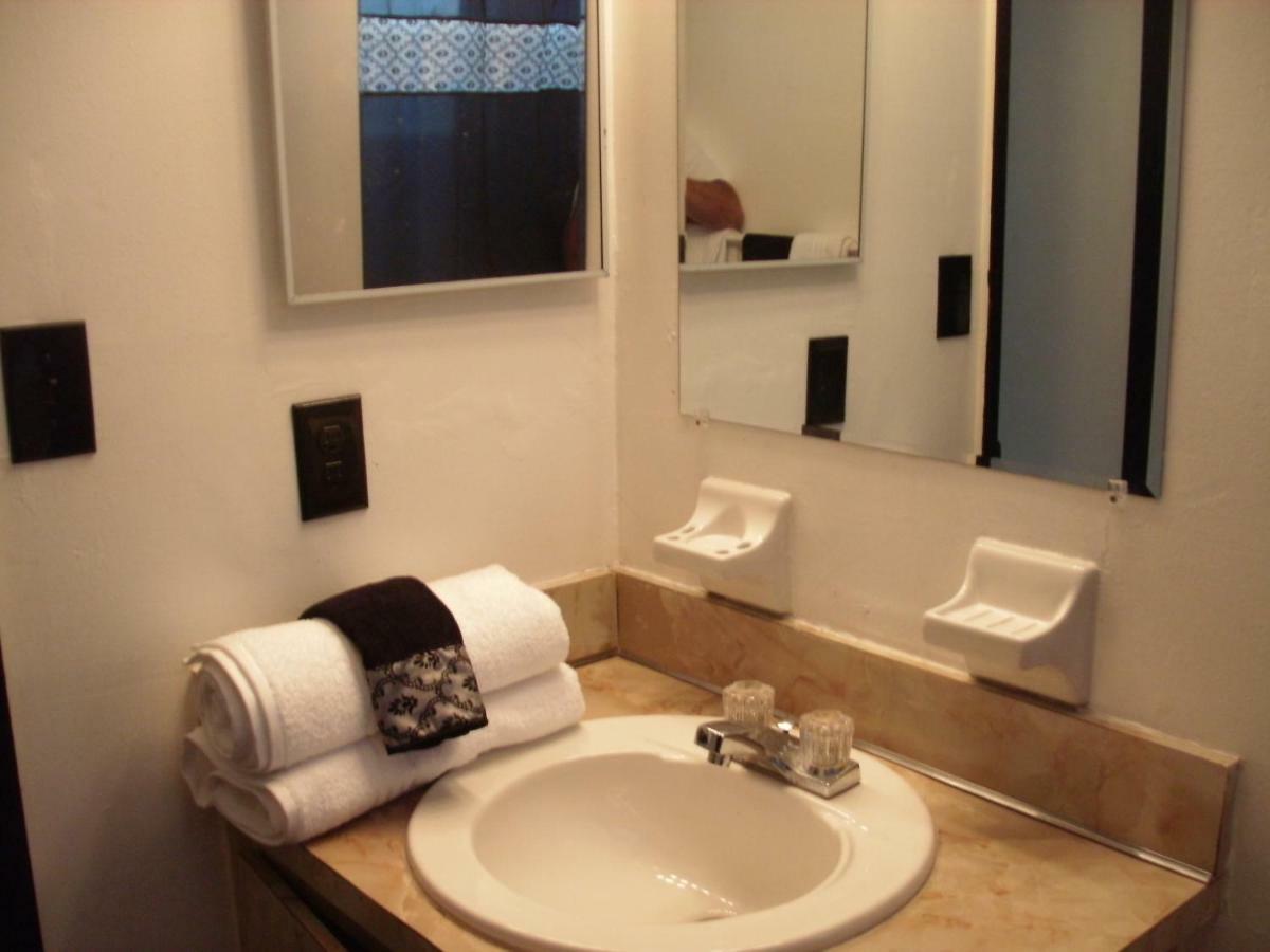 Newly Furnished Large Clean Quiet Private Unit Leilighet Fort Lauderdale Eksteriør bilde